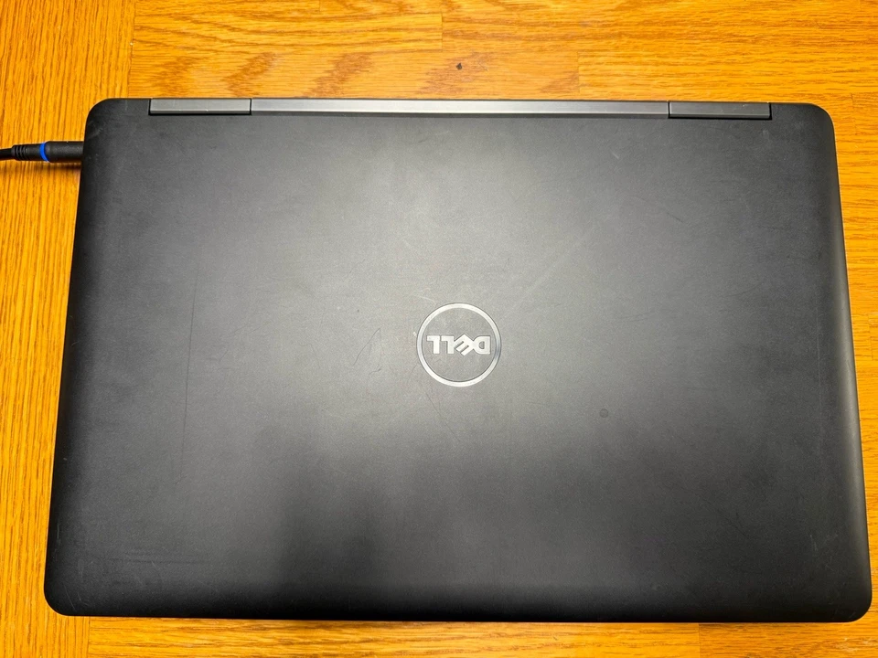 Dell Latitude E5540 15.6 inch (120GB, Intel Core i5 4th Gen., 2.00GHz, 4GB RAM - Image 3 of 4