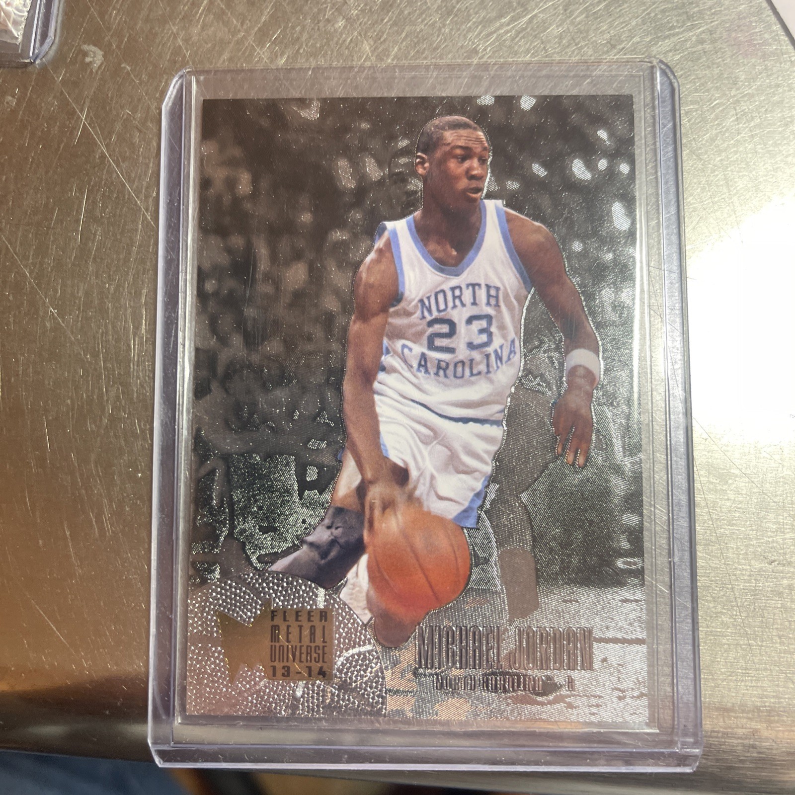 2013-14 Fleer Retro 95-96 Metal Universe - Michael Jordan #240 Mint!