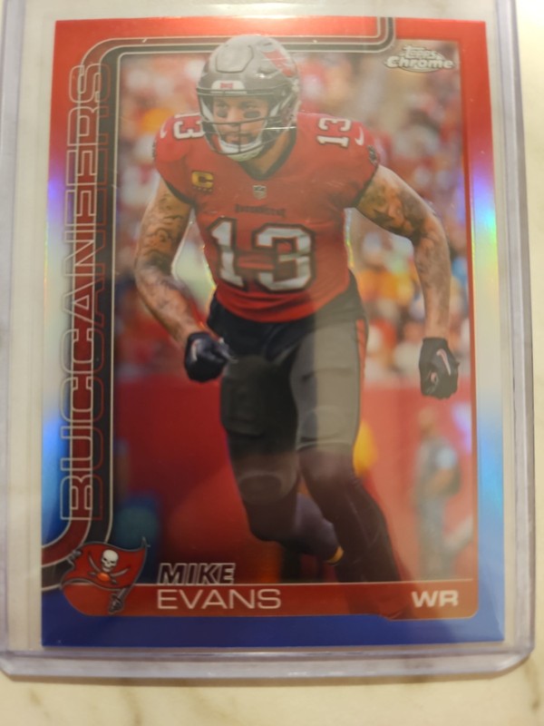 2025 Topps Chrome Football Mike Evans #282 Red, White, & Blue Refractor Bucs