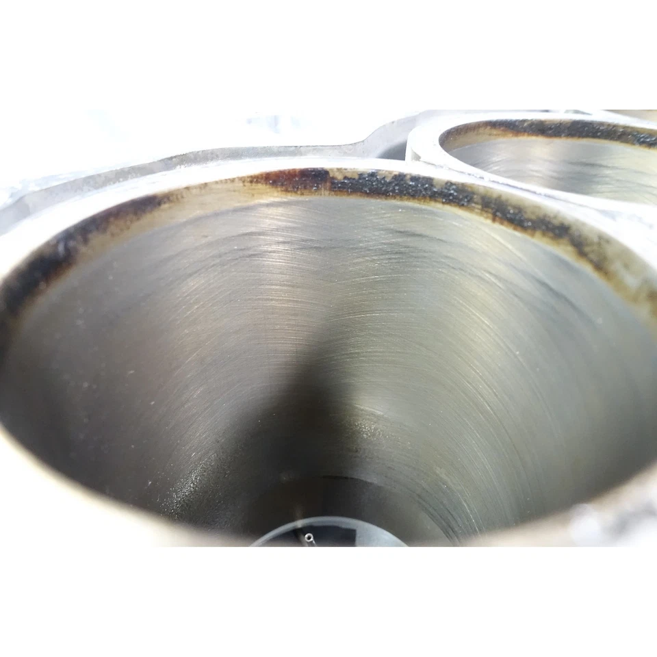 Bloque de cilindros de motor desnudo BMW N54 N54B30 08-13 dañado 3,0 L 6 cilindros pared abierta OEM Foto 2 de 4