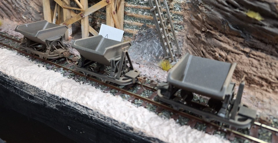 Bachmann Spectrum On30 29802 Mining & Logging Cars - V Dump Cars x3. Mint - A - Image 2 of 4