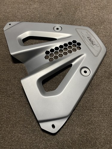 GREAT CONDITION GENUINE MCLAREN 720S 4.0 V8 TWIN TURBO ENGINE COVER NAME PLATE - Picture 2 of 15