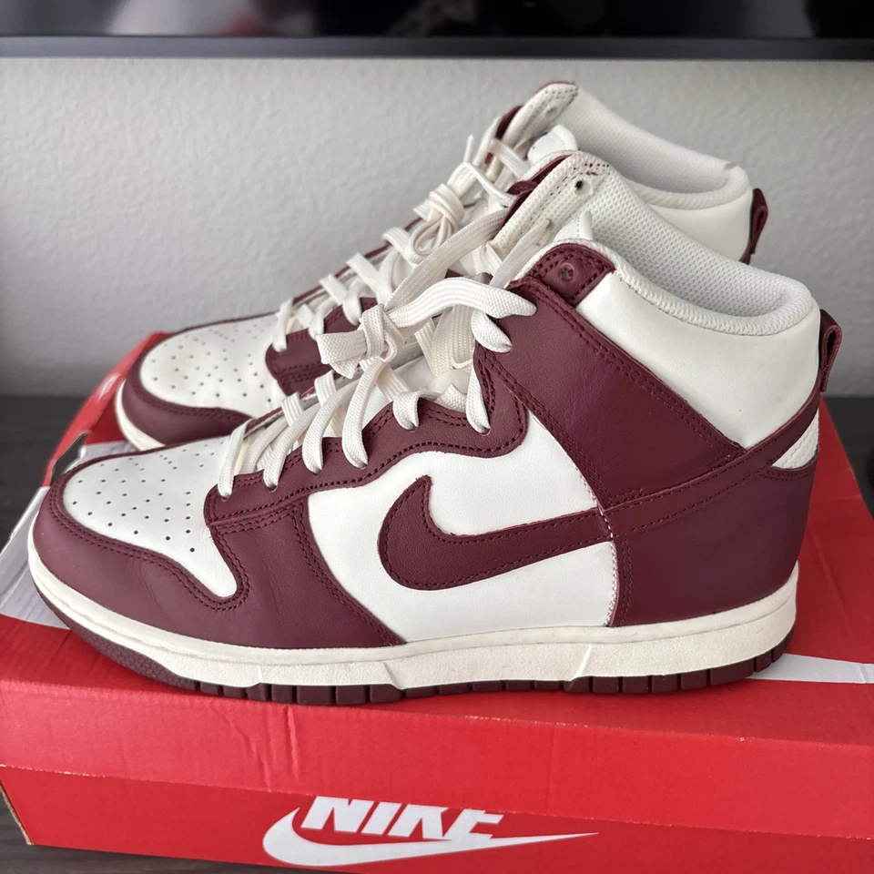 Talla 9 - Nike Dunk High Team Rojo W Foto 4 de 4