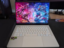 ASUS ROG Zephyrus G14 14 inch RTX 5070 Ryzen 9 32GB 1TB 3K OLED 120Hz GA403UP