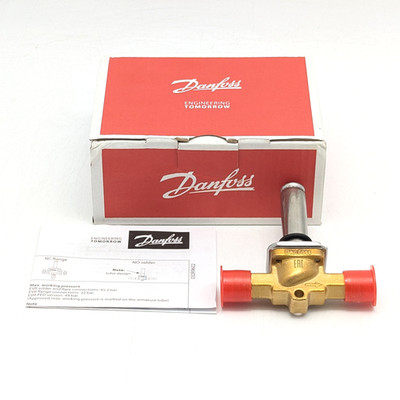 Danfoss Solenoid Valve EVR 6 NC 3/8'' x 3/8'' Flare (032L8072)