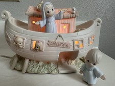 Precious Moments Noah's Ark Nightlight Porcelain Figurine Two By Two Starter Set