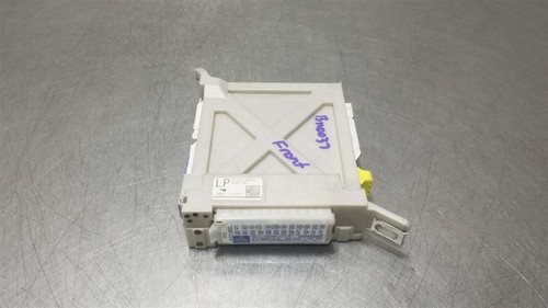 16 2016 LEXUS GS350 INTERIOR CABIN FUSE BOX 8273030M20
