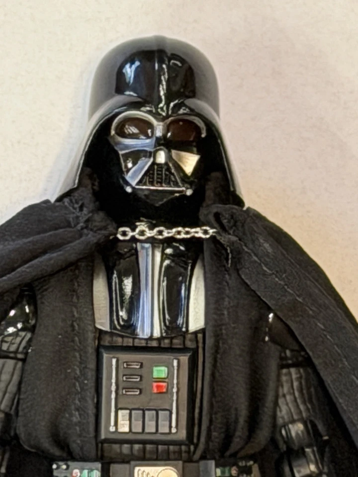 Bandai S.H. Figuarts Star Wars Darth Vader Figure Mafex - Image 2 of 4