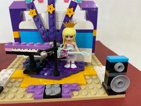 Lego☆ Friends ☆ Stephanie's Rehersal Stage #341004 - Complete Set