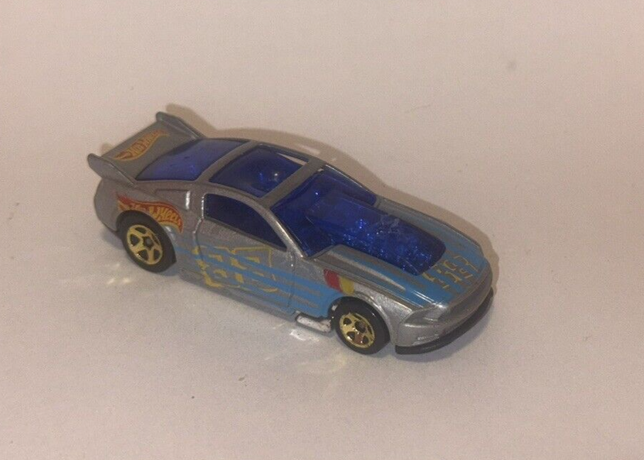 HOT WHEELS Loose '13 Ford Mustang GT (Silver Version)