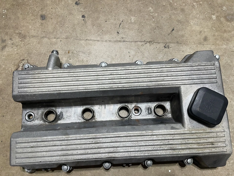 CUBIERTA VÁLVULA MOTOR BMW Z3 E36 1.9 M44 318is 318ti 318i OEM FÁBRICA 1247828 USADO Foto 2 de 4