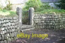 Photo 6x4 The Gate and Wall Trew/SW6129 A nice gate - walk from Tresowes c2005
