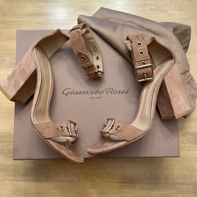 Gianvito Rossi Hayes Buckle Detail Heels Size 7.5 Tan