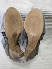 Vince Camuto Women’s Dark Silver/Taupe, Leather VC -Elison Size 9.5M — photo 2