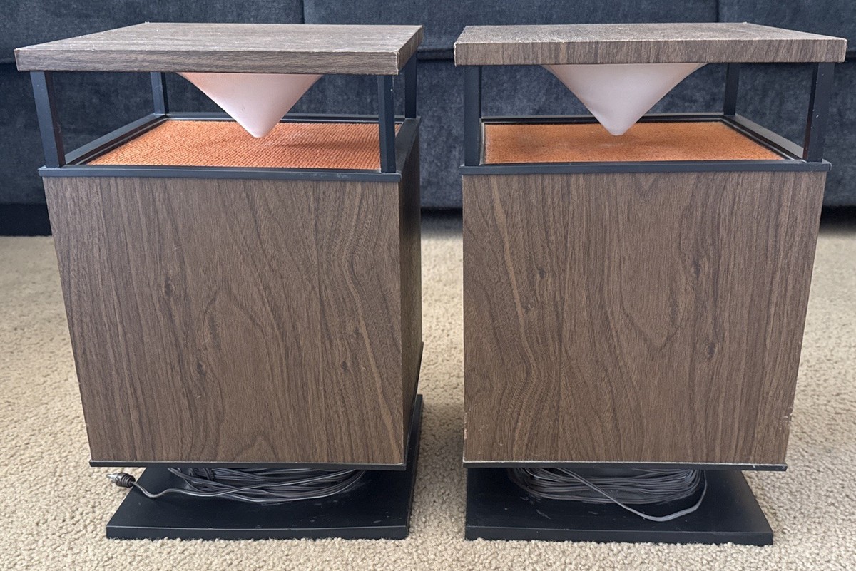 Vintage Zenith Omni Directional Sound Speakers Circle Of Sound