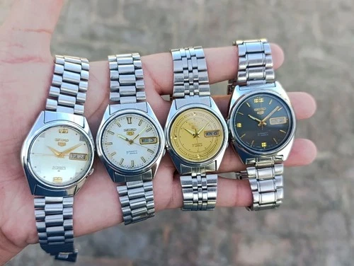 Vintage Seiko 5 Automatic Men's Watches – Classic Collection (Lot of 4)