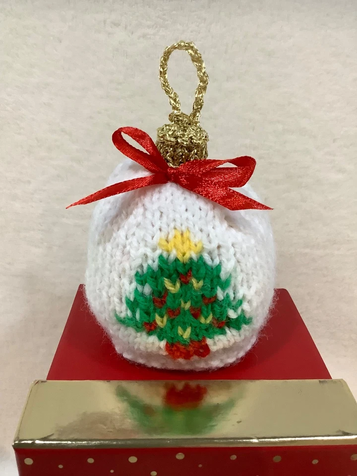 Christmas Bauble Chocolate Orange  Covers KNITTING PATTERN  King Cole DK yarn - Image 2 of 4