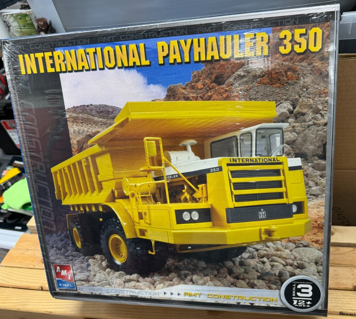B*N様 AMT PAYHAULER 350 1/25 プラモデル Amazon.com: AMT International Payhauler 350 1/25th Scale