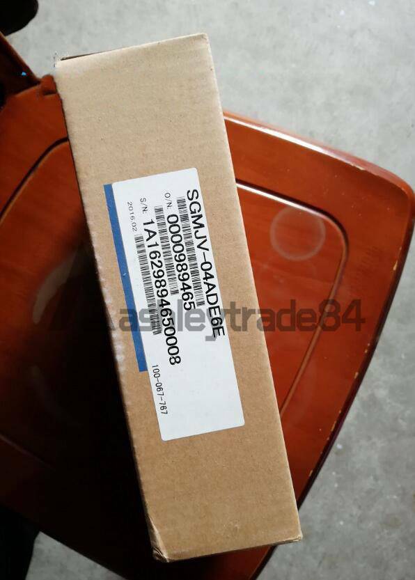 YASKAWA SGMJV-04ADA21 Servo Motor New In Box YASKAWA SGMJV-04ADA21 Servo Motor New In Box