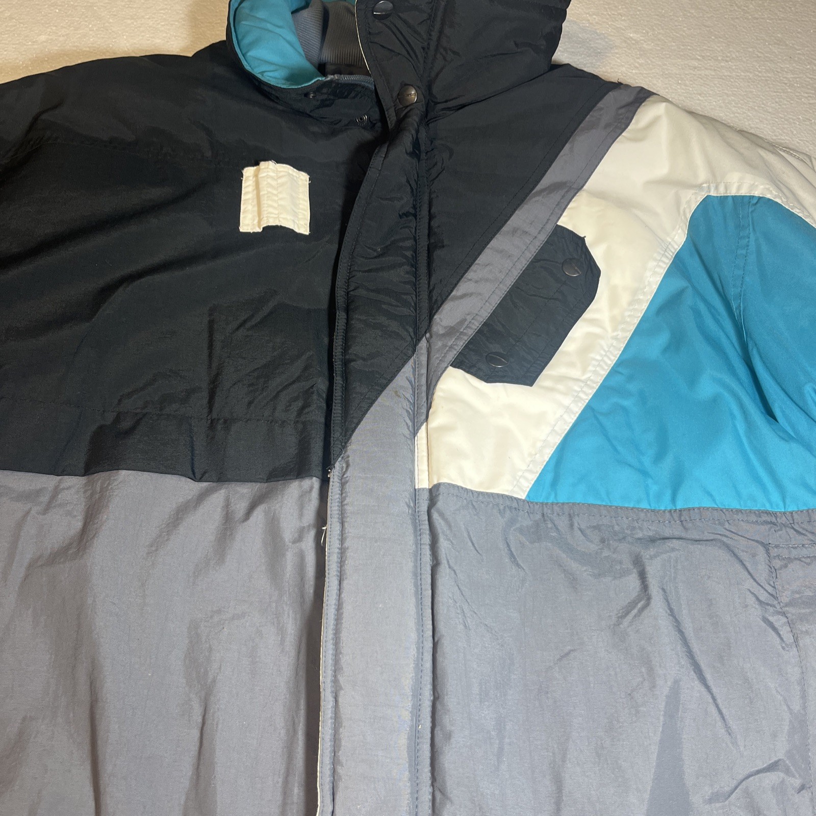 CORNICE BUTTON DOWN PUFFER JACKET SIZE LARGE - image 3