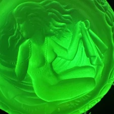 Victorian Lady Uranium Vaseline Glass Trinket Powder Jar Yellow Topaz Satin