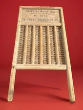 MAID-RITE WASHBOARD #2072 Vintage Standard Family Size. Columbus Ohio  USA