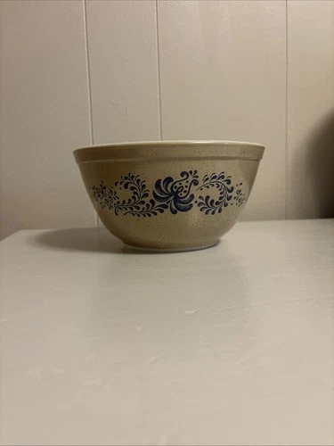 Beautiful Vintage PYREX Mixing Bowl Homestead Pattern #402 1.5 Quart Blue Brown