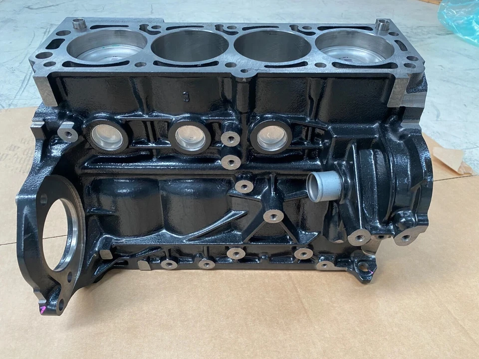 GMC Terrain 2.4L "New Short Engine P-N 92067897" - Image 3 of 4