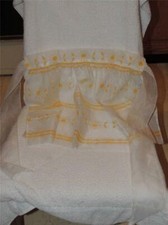 Vintage Yellow  White Apron Daisy Daisies Flowers Excellent Clean