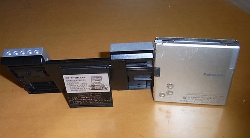 Panasonic SJ-MJ50 Portable MiniDisc player and Sound charger - Picture 3 of 7