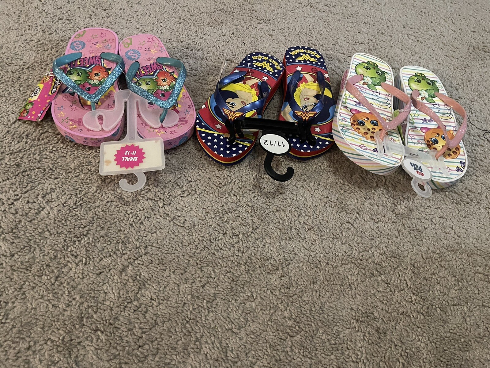 Lotto di 3 scarpe da ragazza infradito super donna Shopkins taglia 11 12