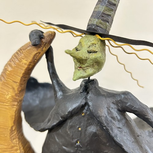 August Moon "Witch on a Moon" Halloween Figure by Dan DiPoalo w/ Box Lang 2003 - Picture 6 of 17