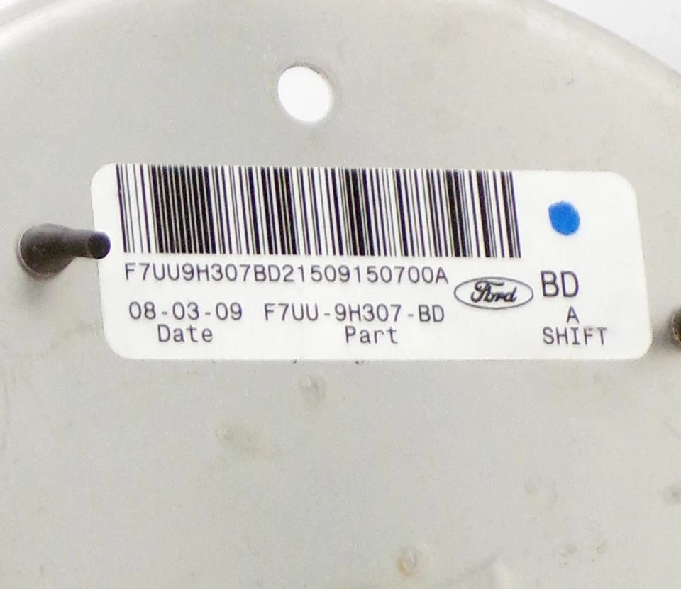New OEM Bosch Fuel Pump 1997-03 Ford E-150 E-250 E-350 Club Wagon F7UZ9H307BD - Image 2 of 4