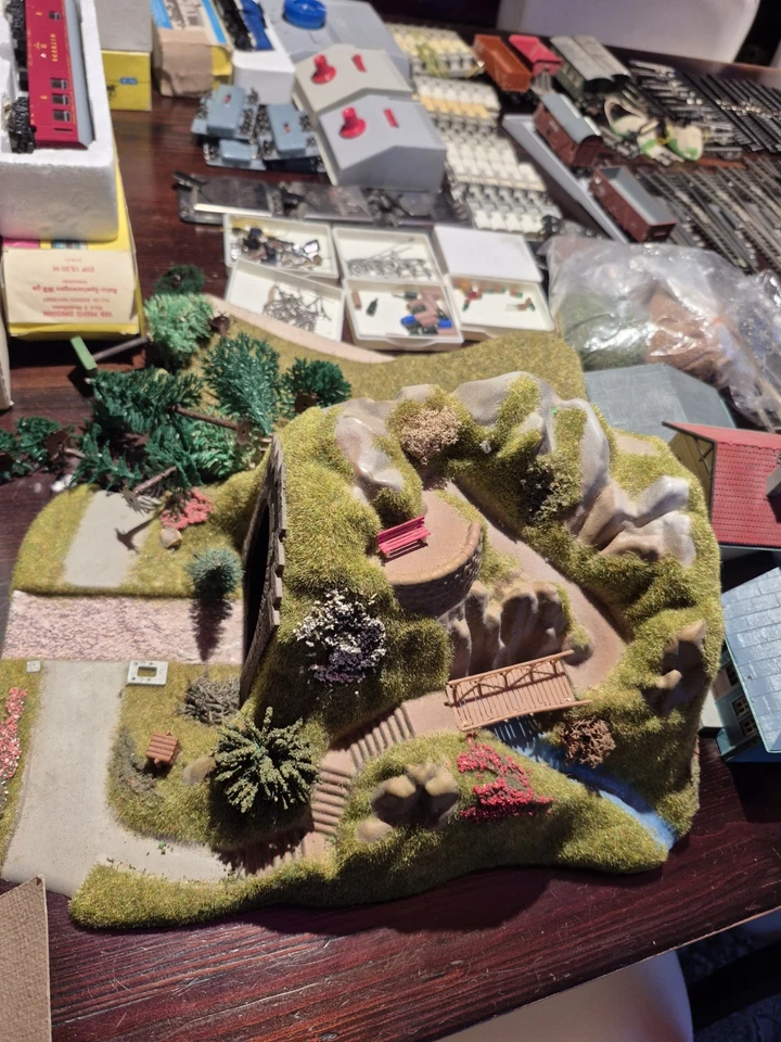 H0 Konvolut Piko Modelleisenbahn Schienen/Deko/Waggons - Bild 4 von 4