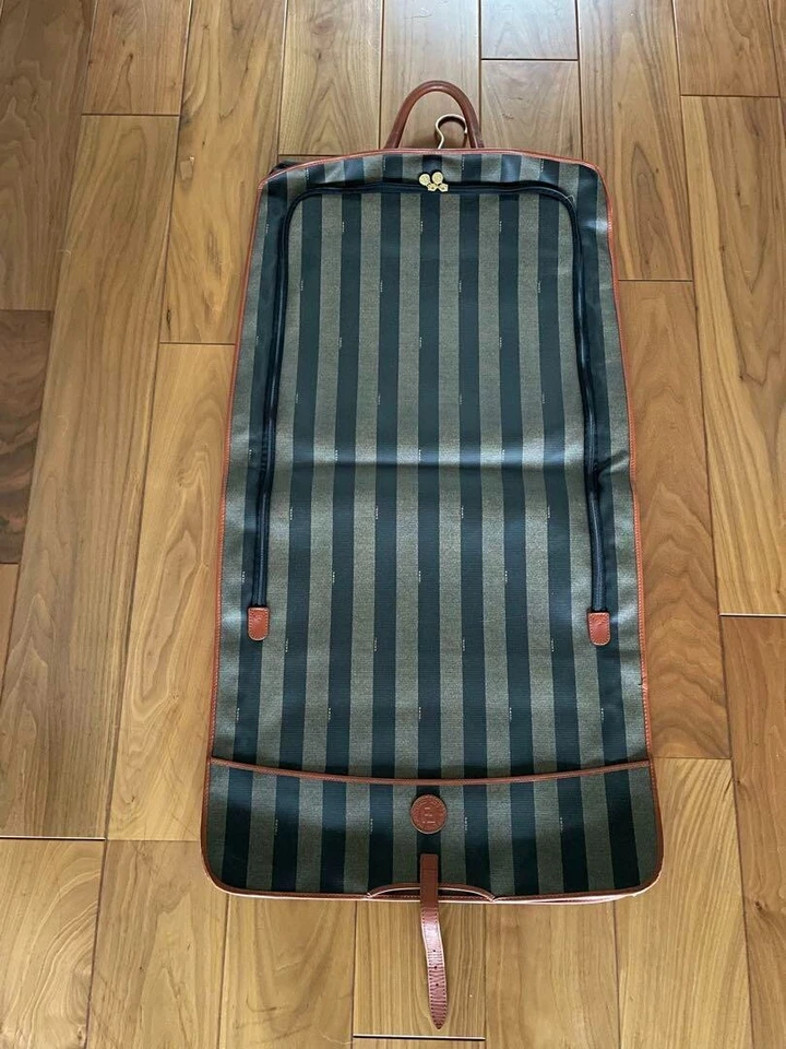 Auténtico bolso de ropa Fendi vintage para hombre Pequin Foto 3 de 4