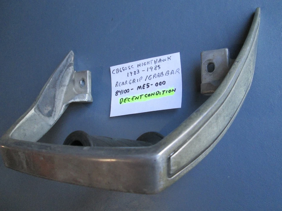 Riel de agarre para pasajeros Honda 1983-1985 CB650SC Nighthawk, 84100-ME5-000 Foto 2 de 4
