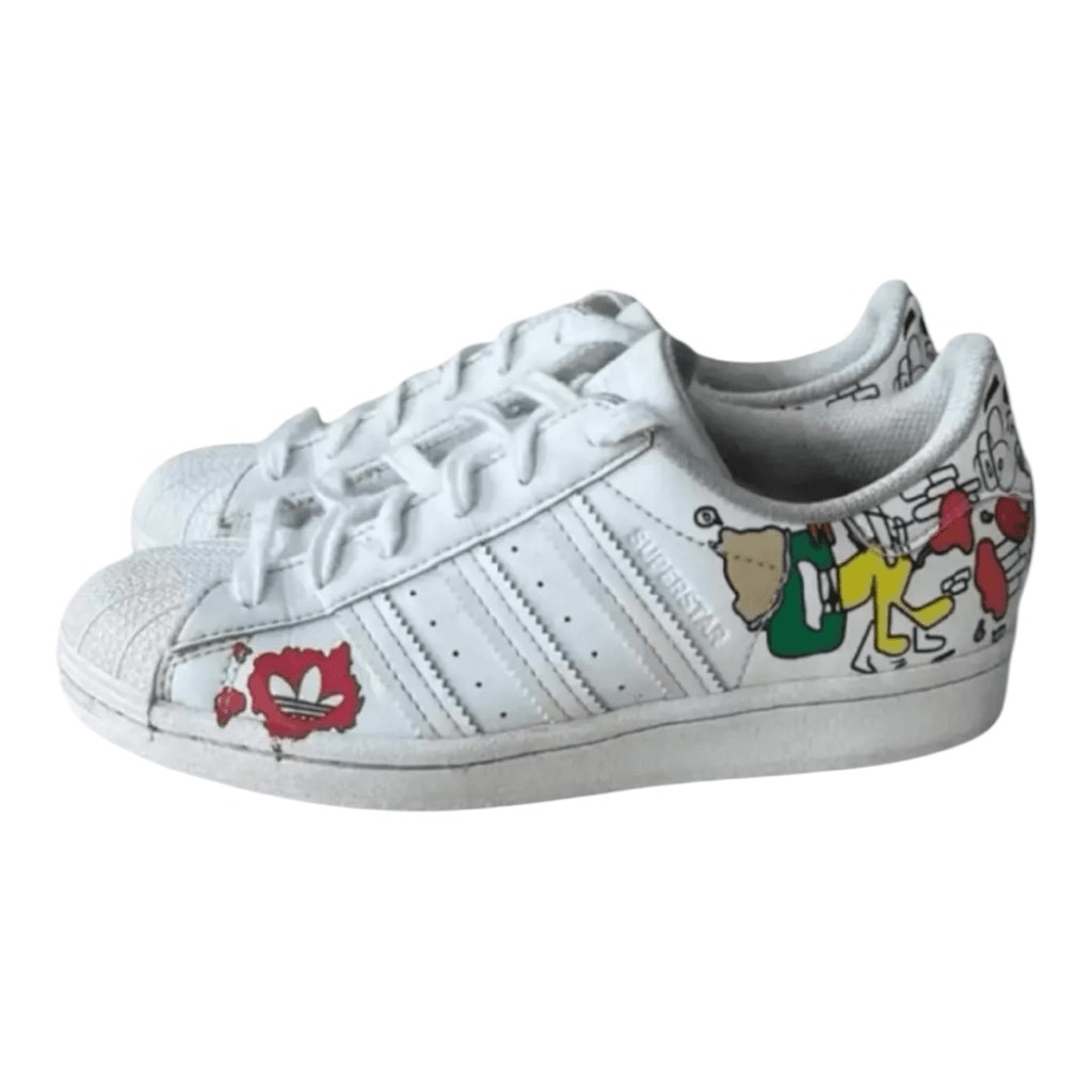 Adidas Originals Kids Superstar White Comic Sneakers Size 3.5 Boys White GW5782 Adidas Originals Kids Superstar White Comic Sneakers Size 3.5 Boys White GW5782