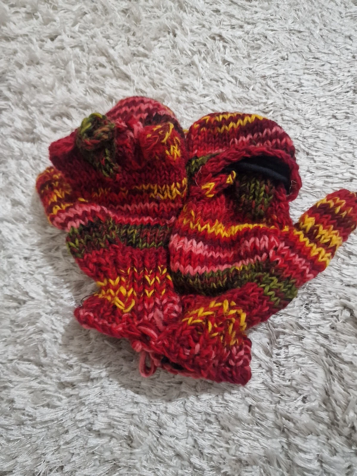 Winter Woollen Gloves are wearable in 2 ways very warm and cozy