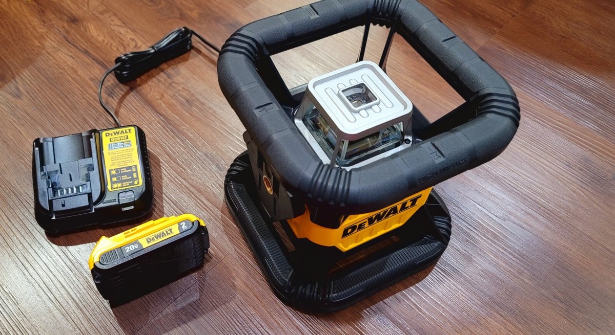 Bosch Laser Level DEWALT DW079LRK 20V Rotary Laser – Red Beam