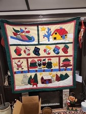 Vintage Christmas Hand Quilted Wall Hanging Or Throw Beautiful Shape 4'x4.5'
