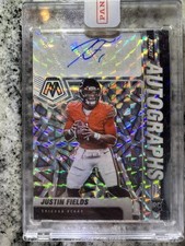 2021 Panini Mosaic Justin Fields Rookie Autographs Silver Chicago Bears RC Auto