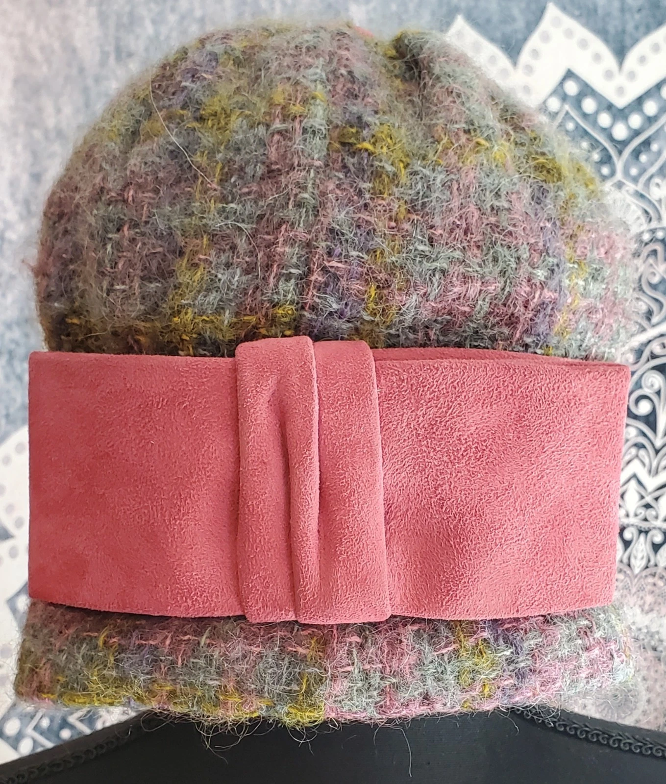 Chapeau cloche Christian Dior vintage. Rare trouvaille. Objet de collection. 