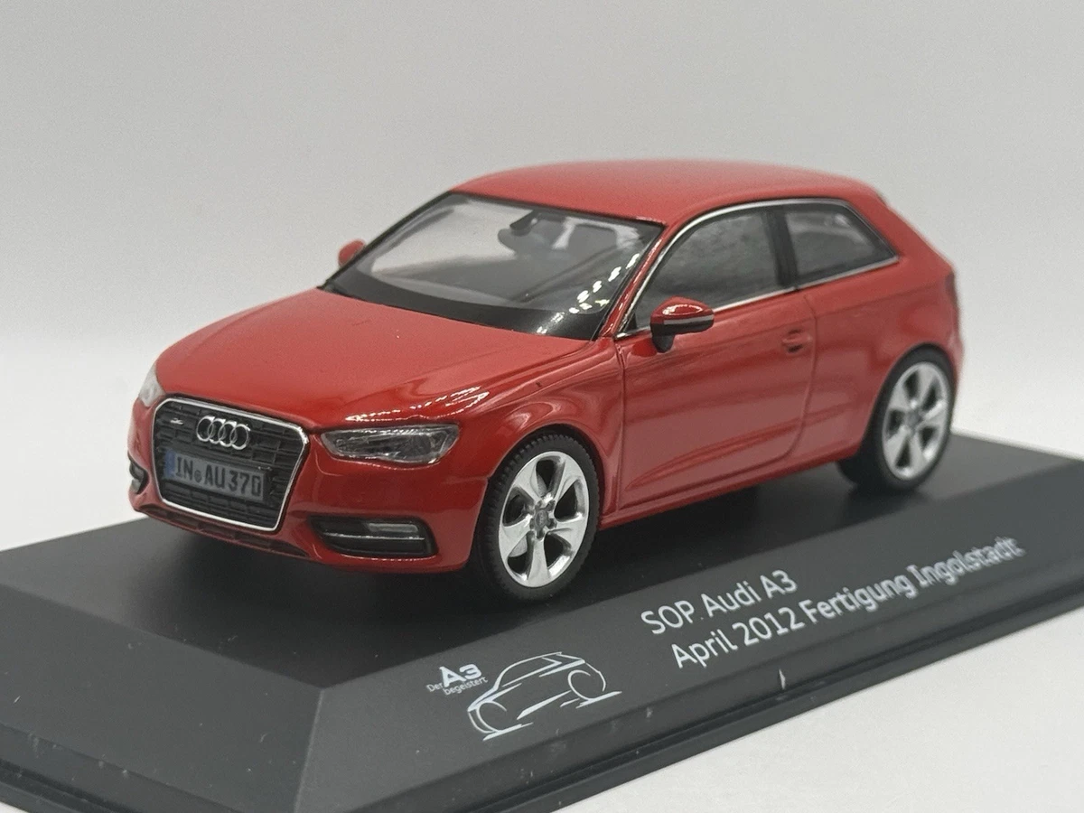 Modèle Réduit AUDI S3 Cabriolet Rouge 2014 - Échelle 1/43 Minichamps, Occasion, Métal