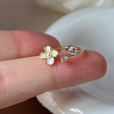 Eleganter verstellbarer Blumenring aus Legierung für Modeaccessoire und täglic