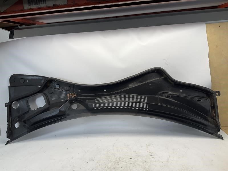 14-17 Maserati Ghibli SQ4 Front Windshield Cowl Vent Panel Cover Q