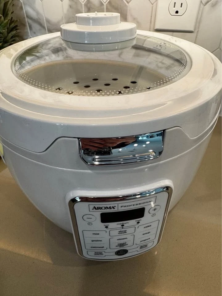 Aroma Professional Multicooker | Large | 20 cups || New || Open Box
Opens in a new window or tab