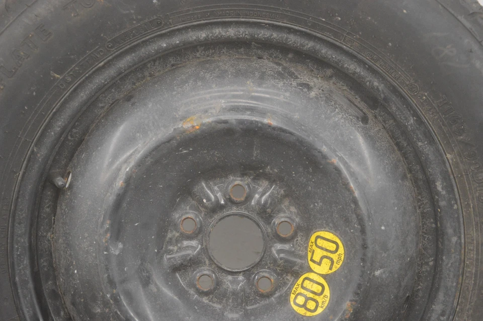 Lexus RX450h Reserverad 18x4J 165/90R18 23798180 - Bild 2 von 4