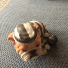 Rarissimo pupazzo in Resina cane Bull Dog versione salvadanaio da collezione……..