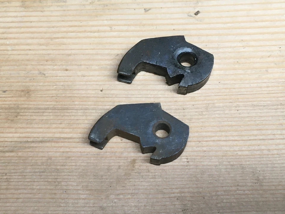 Revólver de cuadro grande Iver Johnson 32 S&W Top Break sin martillos Foto 3 de 4