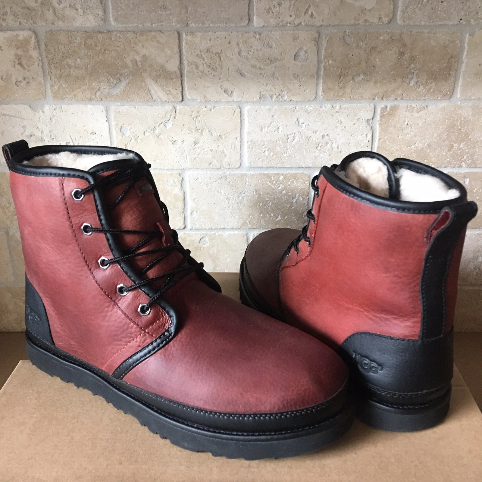 UGG Harkley Red Oxide Black Waterproof Leather Chukka Boots Shoes Size US 7 Mens